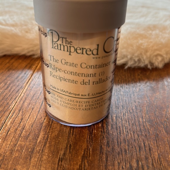 New pampered chef container - Picture 2 of 5